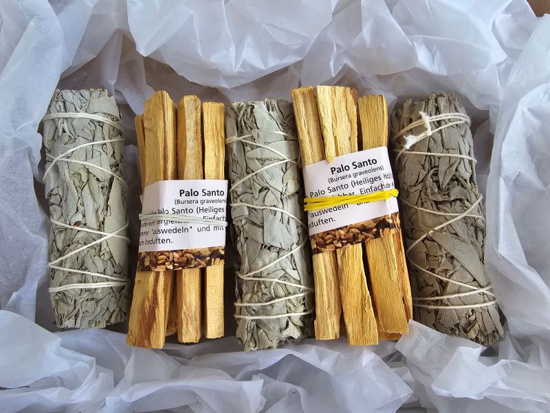 Räucherset "Natürliche Zeremonie" Weißer Salbei Sticks und Paolo Santo Holz
