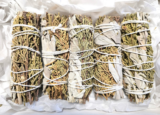 Räucherset "Natürliche Zeremonie - Weißer Salbei mit Wachholder", 5 Smudge-Sticks je 25g-35g